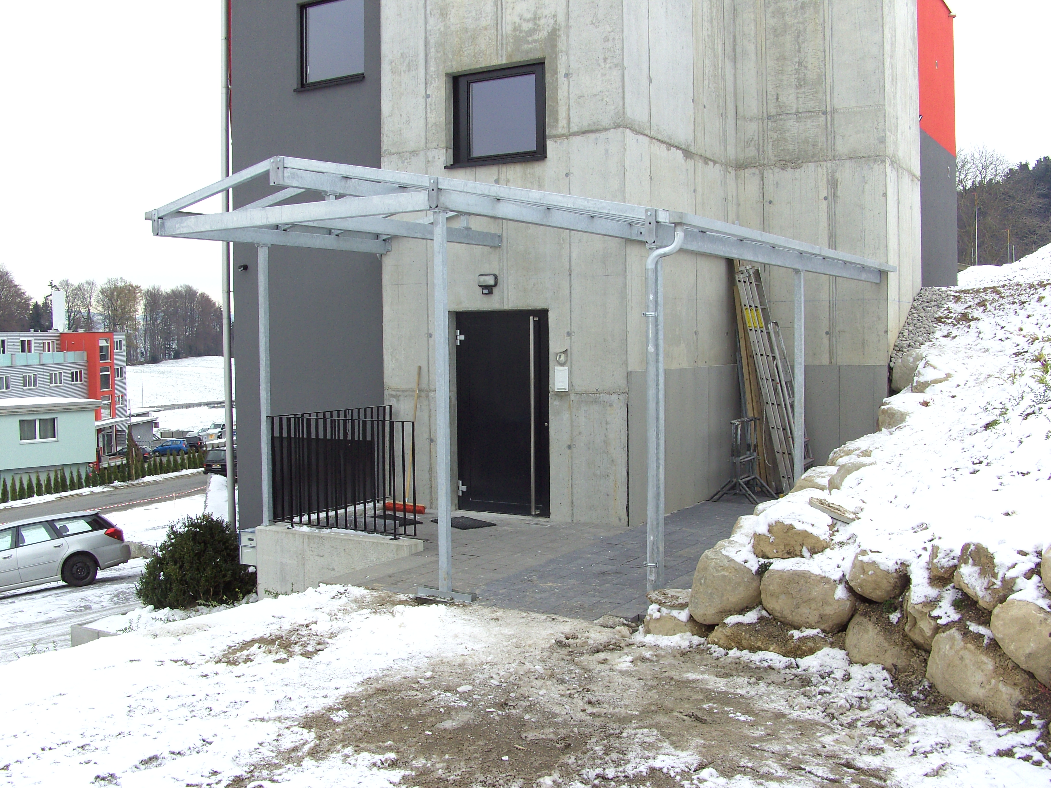 Überdachung
